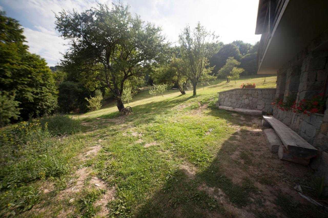 Kesta Za Gosti Cervena Yabelka Hotel Vranyantsi Exterior foto