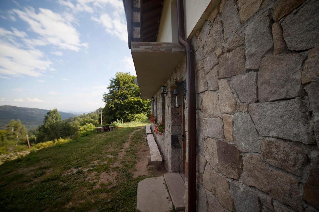 Kesta Za Gosti Cervena Yabelka Hotel Vranyantsi Exterior foto